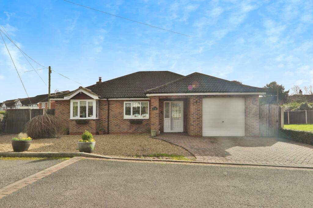 2 bedroom detached bungalow for sale in Mount Royale Close, Ulceby