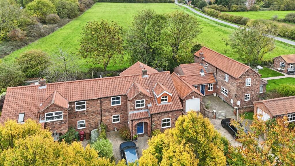 Main image of property: Thorn Lane, Goxhill, Barrow-Upon-Humber, Lincolnshire, DN19 7JE