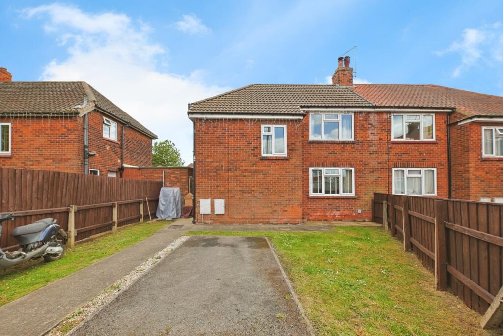 Main image of property: Beacon Avenue, Barton-upon-humber, DN18 5DP