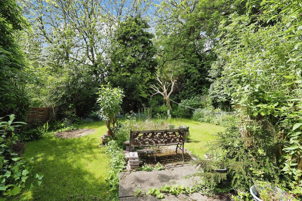 3 bedroom semidetached house for sale in Highfield Gardens, Derby, DE22