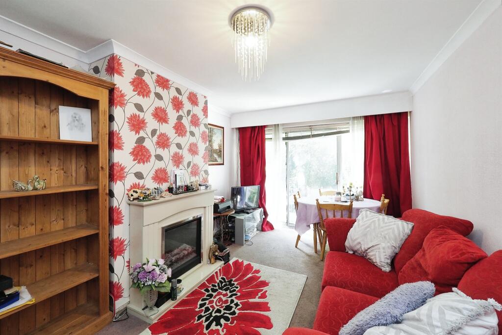 3 bedroom semidetached house for sale in Highfield Gardens, Derby, DE22