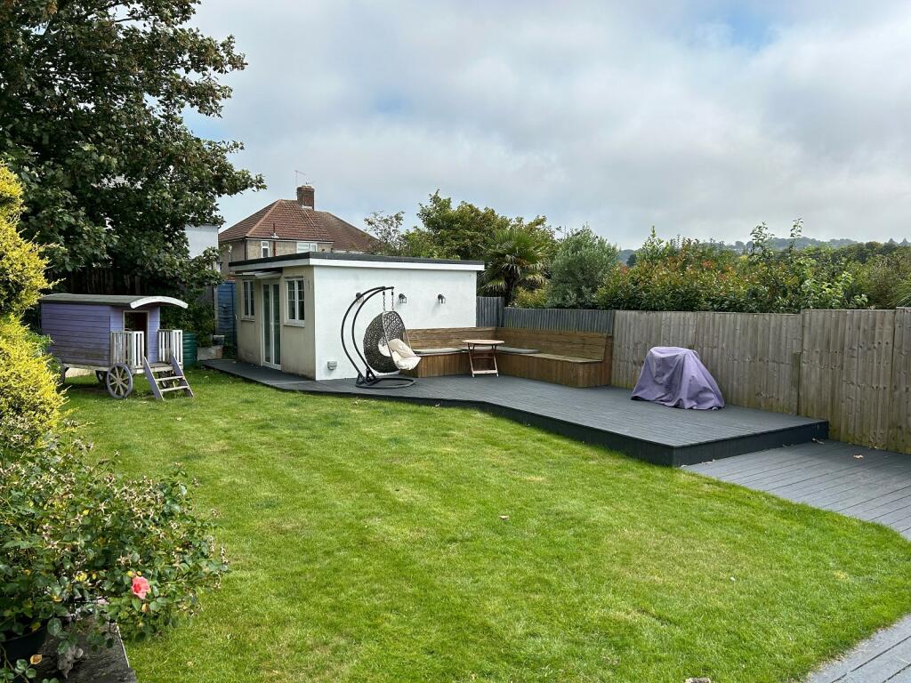 Additional property image - Solway Avenue, Brighton, East Sussex. BN1 8UJ