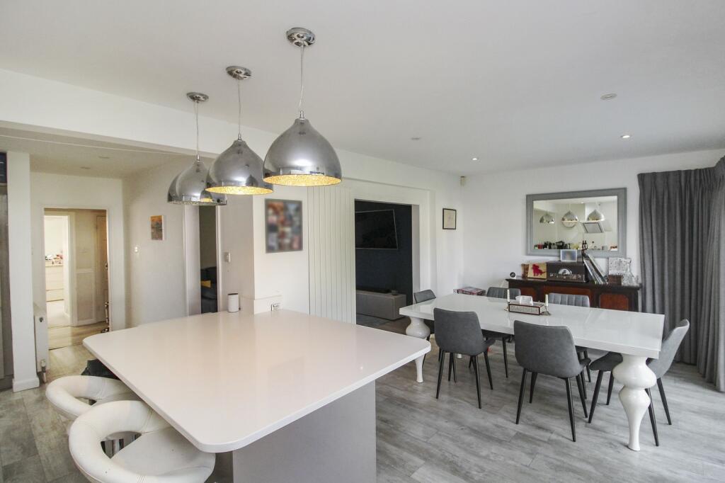 Additional property image - Solway Avenue, Brighton, East Sussex. BN1 8UJ