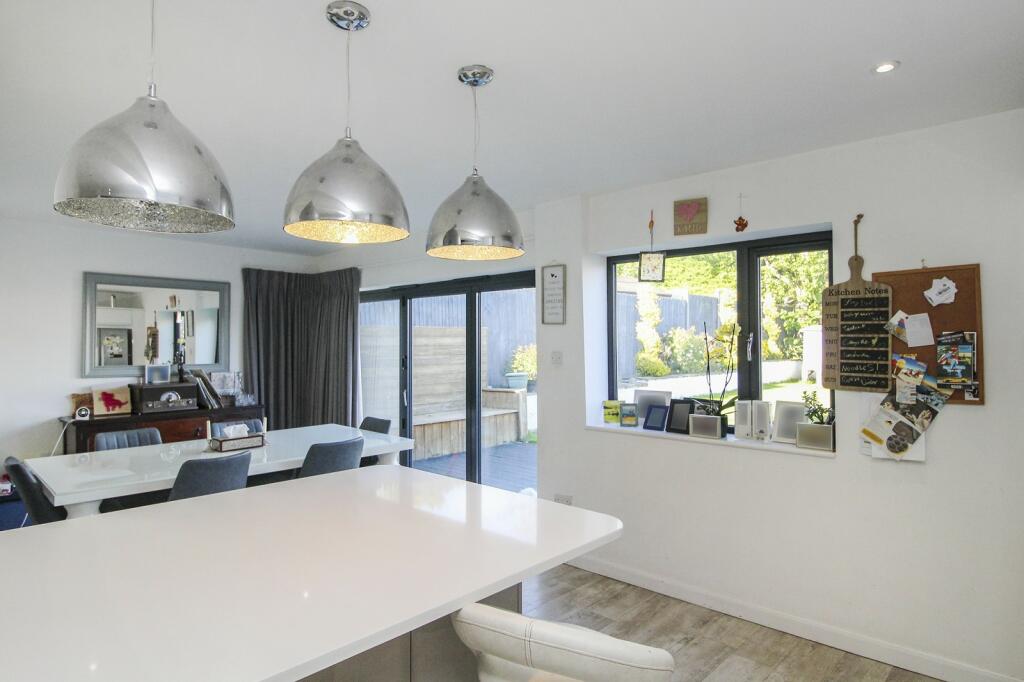 Additional property image - Solway Avenue, Brighton, East Sussex. BN1 8UJ