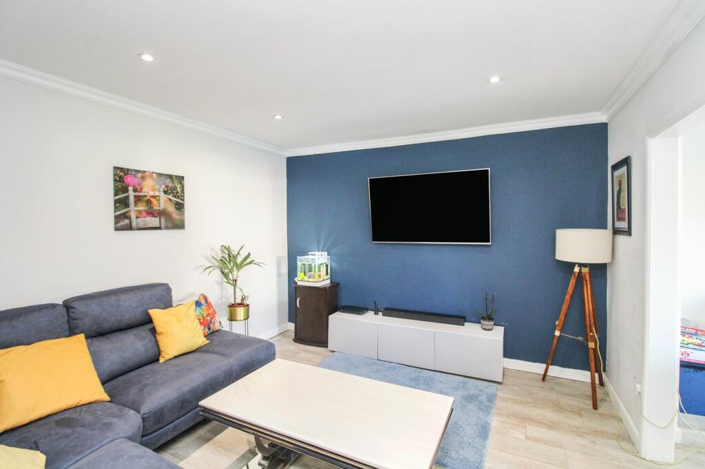 Additional property image - Solway Avenue, Brighton, East Sussex. BN1 8UJ