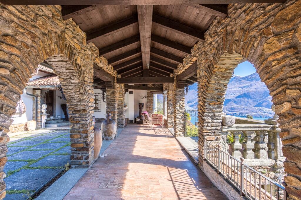 7 bedroom villa for sale in Dongo, Como, Lombardy, Italy