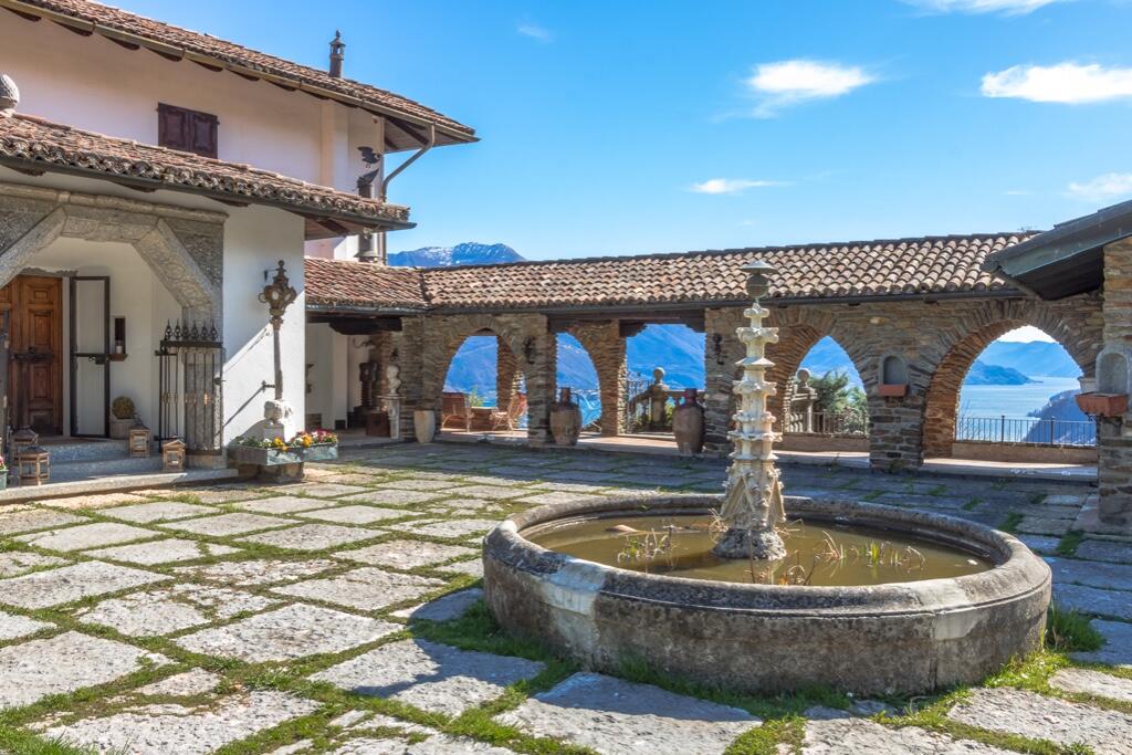 7 bedroom villa for sale in Dongo, Como, Lombardy, Italy