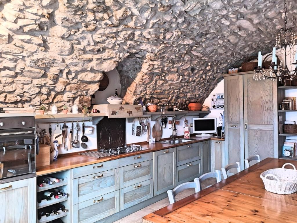 semi detached house for sale in Ossuccio, Como, Lombardy