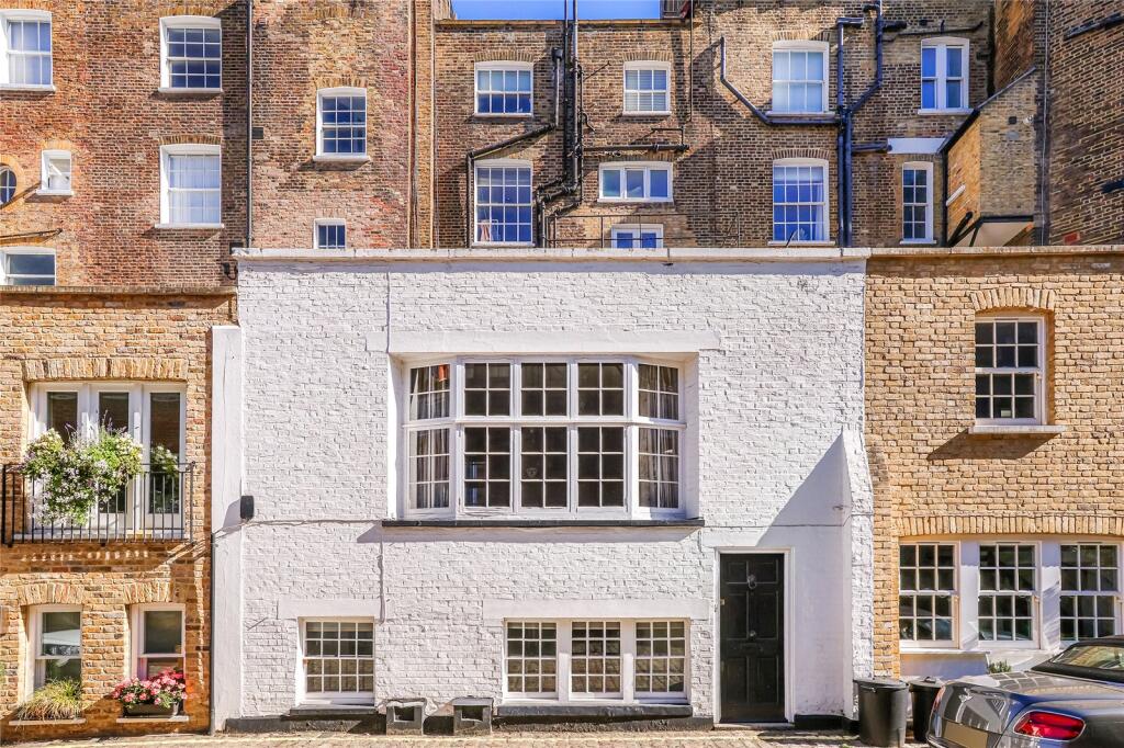 Main image of property: Bryanston Mews East, London, W1H