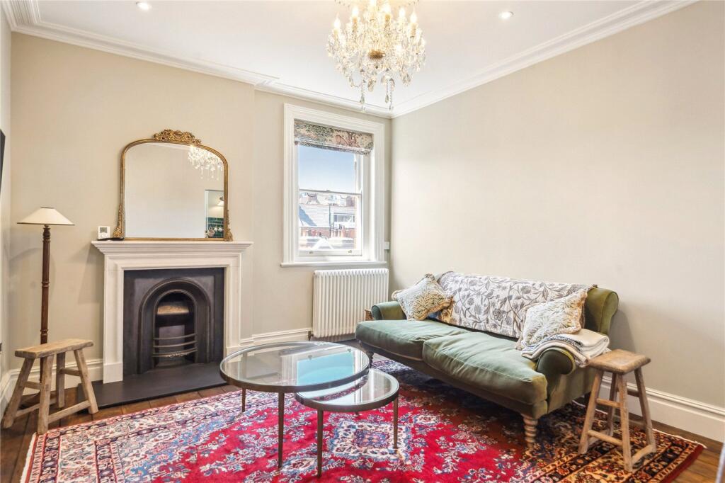 Main image of property: York Mansions, Chiltern Street, London, W1U