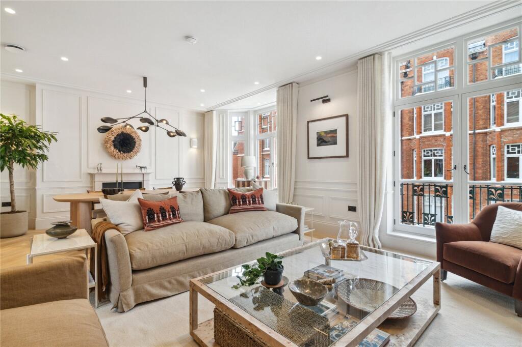 Main image of property: Chiltern Street, London, W1U