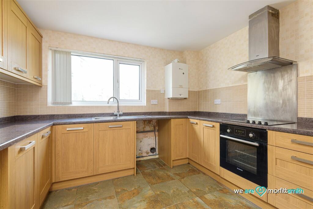 3 bedroom town house for sale in Deer Park Way, Stannington, Sheffield