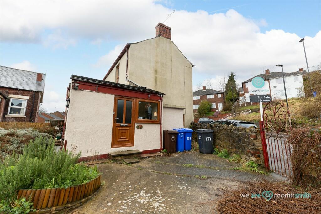 3 bedroom detached house for sale in Tipton Street, Wincobank, S9 1DE, S9