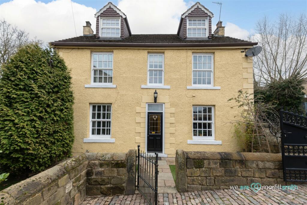 4 bedroom link detached house for sale in Bank House, Loxley Road