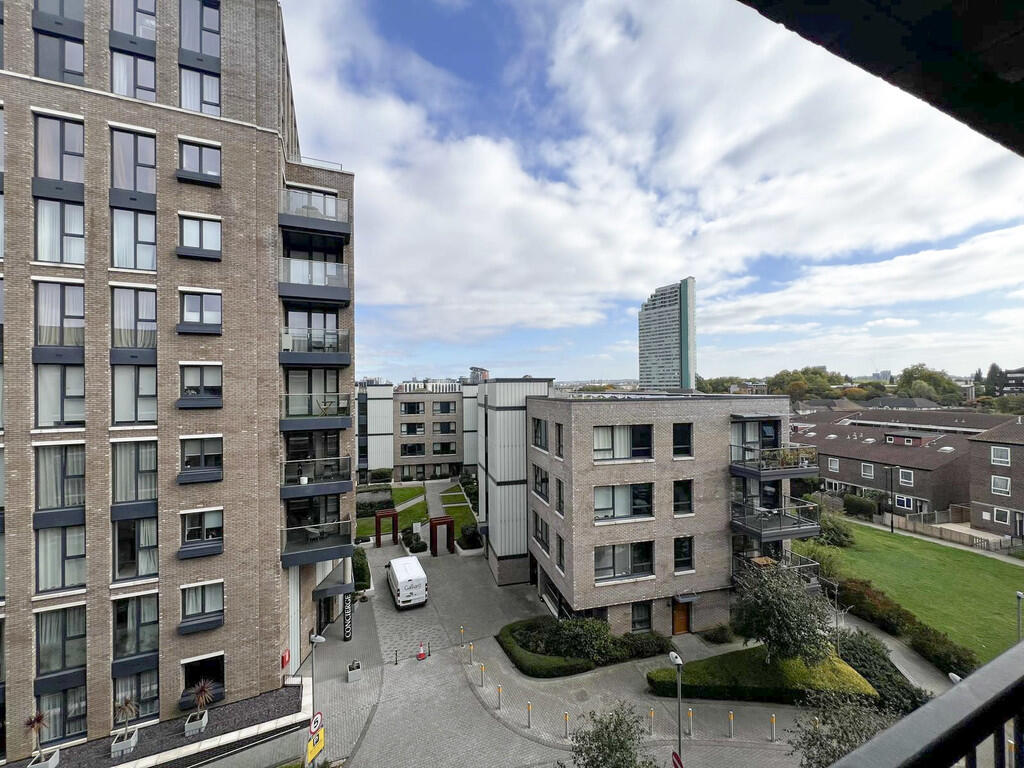 Main image of property: Gullivers Walk, London