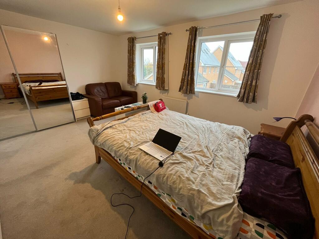 Additional property image - Pippin Way, , Alresford