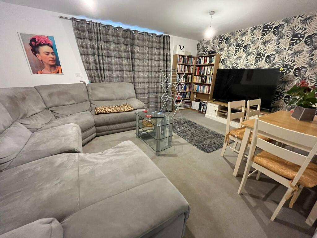 Additional property image - Pippin Way, , Alresford