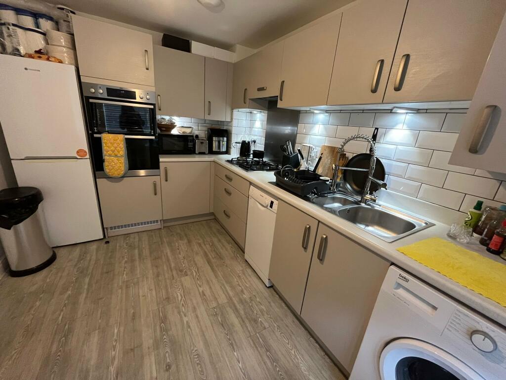 Additional property image - Pippin Way, , Alresford