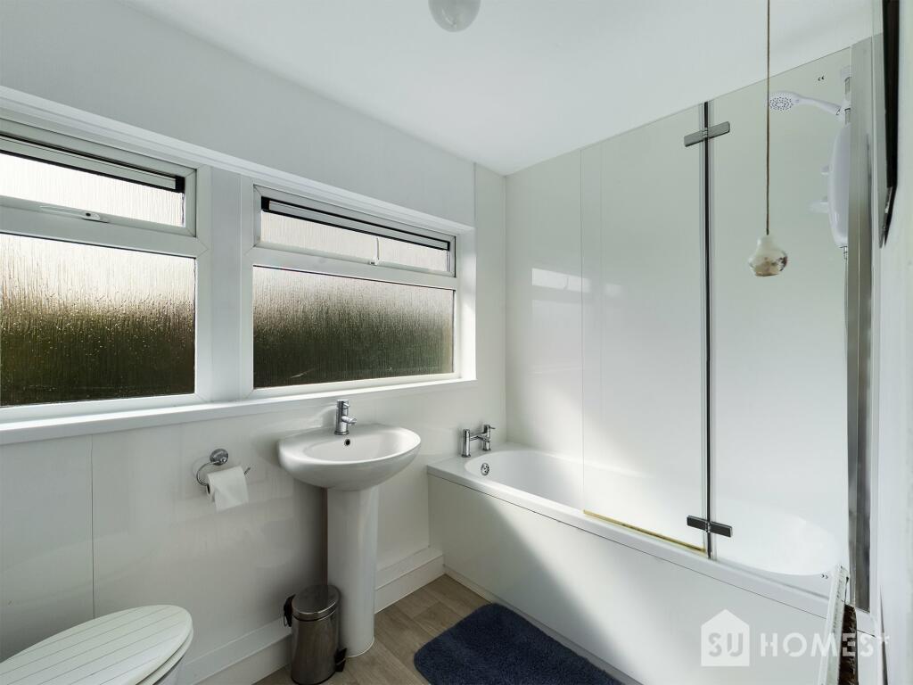 Additional property image - Conifer Close, Colchester, Essex