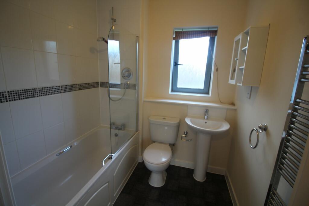 Additional property image - Marine House, Hythe, Colchester