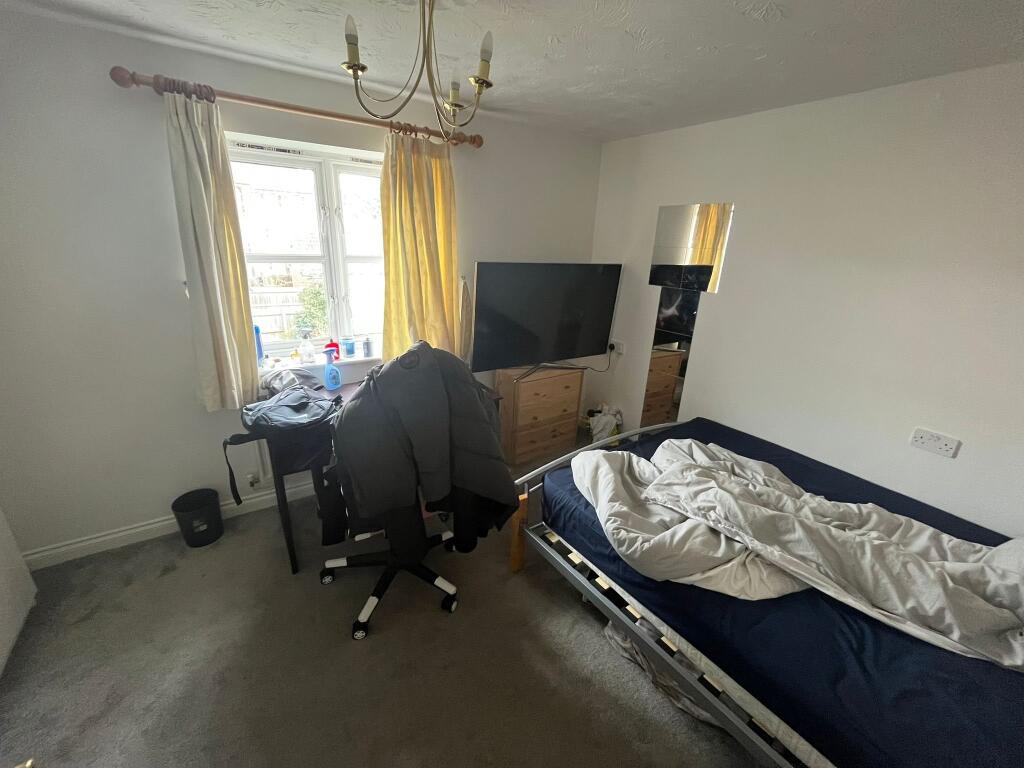 Additional property image - Hatcher Crescent, Hythe, Colchester