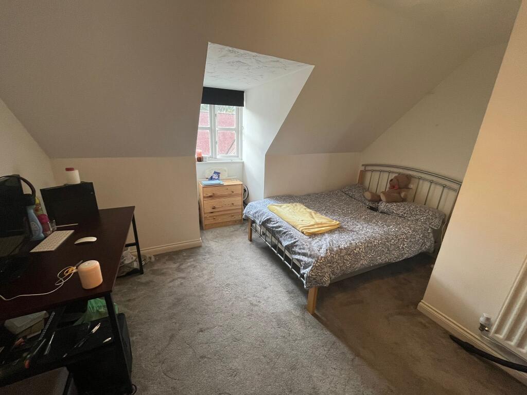 Additional property image - Hatcher Crescent, Hythe, Colchester