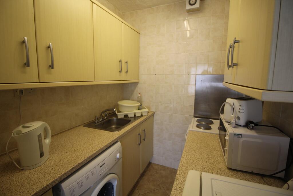 Additional property image - Clingoe Court, Colchester, Essex