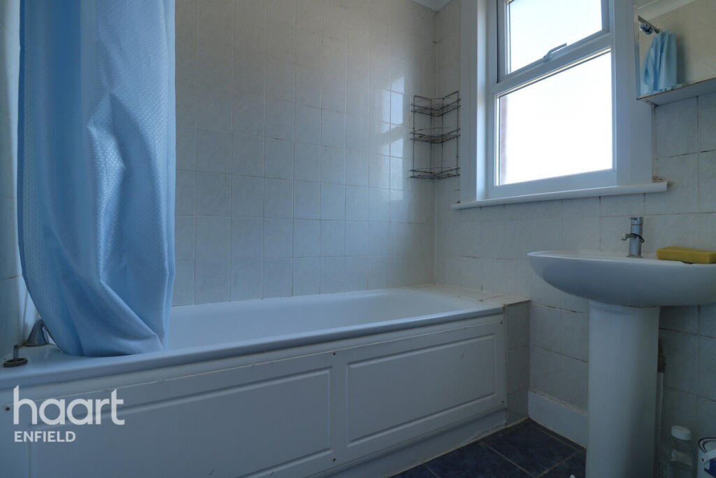 Main image of property: Trent Gardens, Southgate, N14