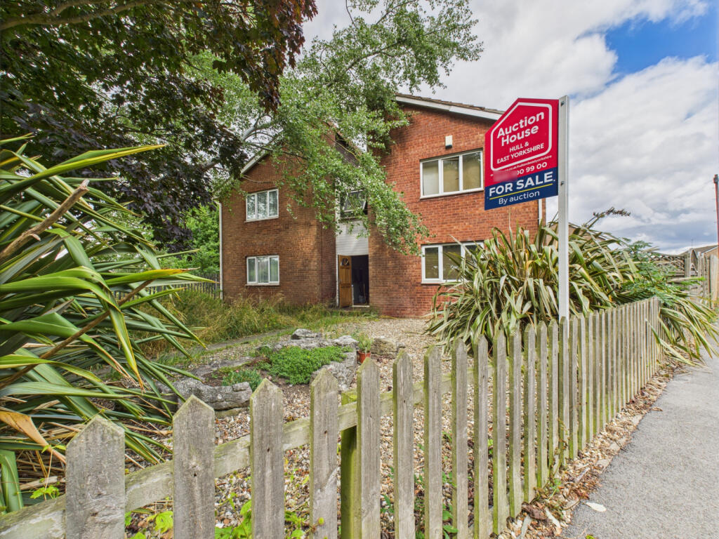 Main image of property: Welwyn Park Drive, Hull, HU6 7DX