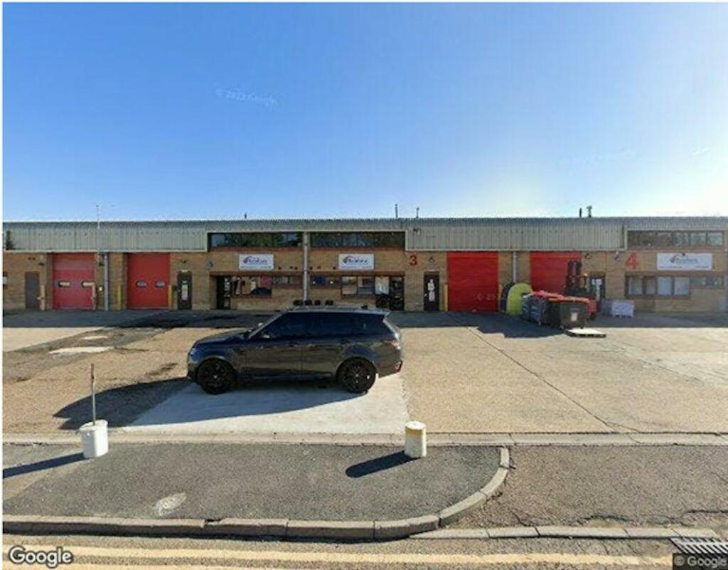 Additional property image - 8 Harold Close, Harlow, CM19 5TH