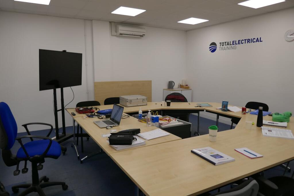 Additional property image - Unit 13, New Horizon Business Cente, Barrows Road, Harlow, CM19 5FN