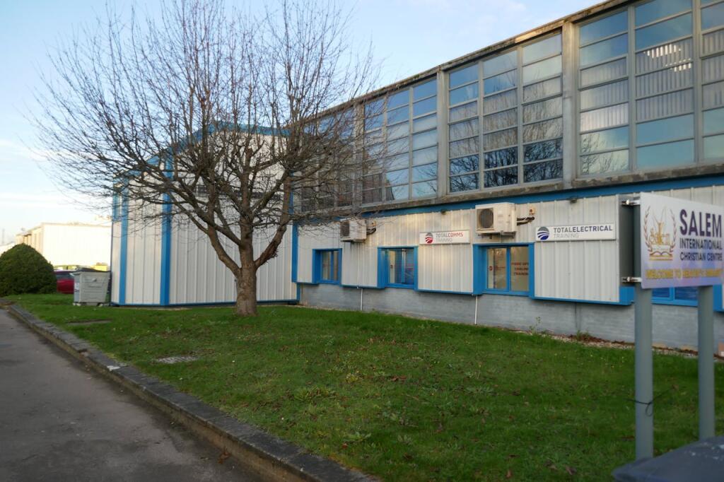 Additional property image - Unit 13, New Horizon Business Cente, Barrows Road, Harlow, CM19 5FN