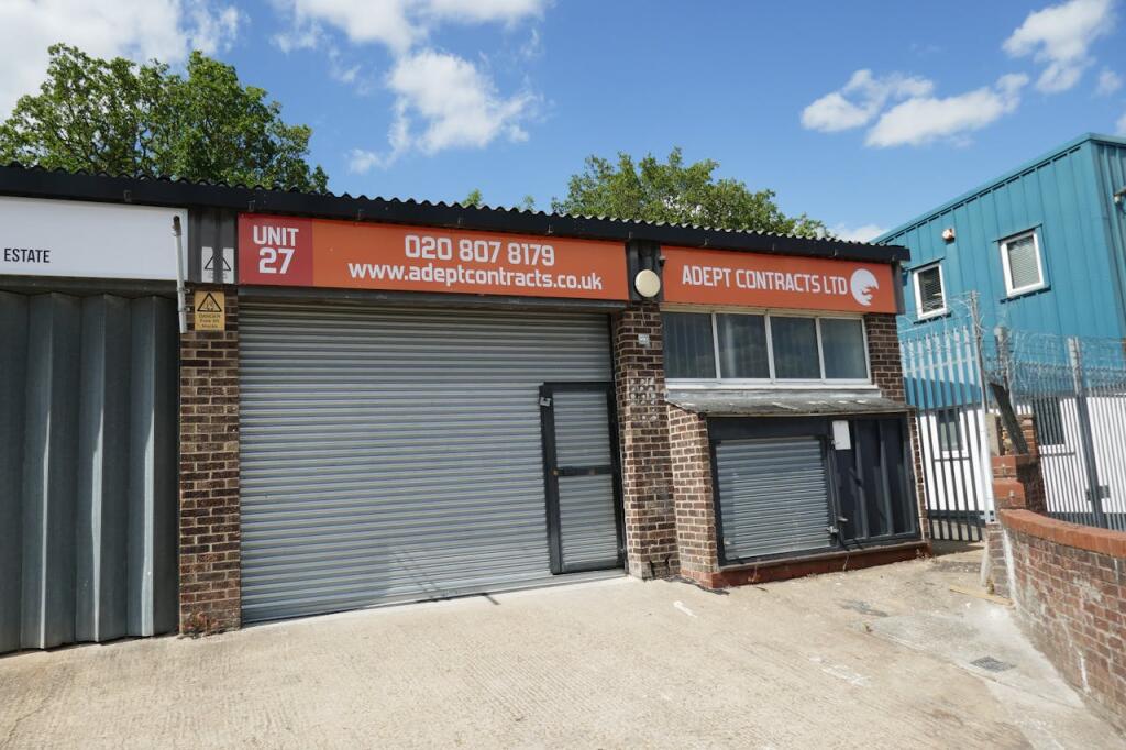 Main image of property: 27 Oakwood Hill Industrial Estate, Oakwood Hill, Loughton, IG10 3TZ