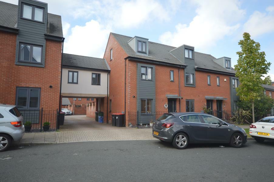 4 bedroom semidetached house for sale in Birchfield Way, Lawley, TF3