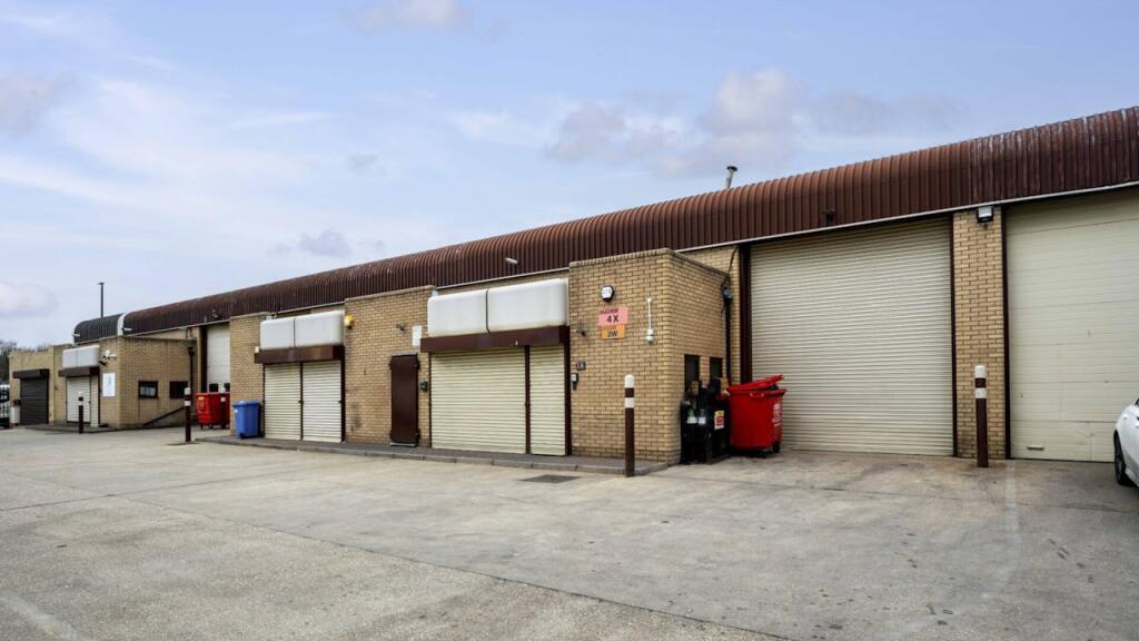 Main image of property: Unit 16 Commercial Road, Edmonton, London, N18 1TP