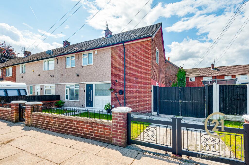4 bedroom end of terrace house for sale in Holland Road, Halewood, L26
