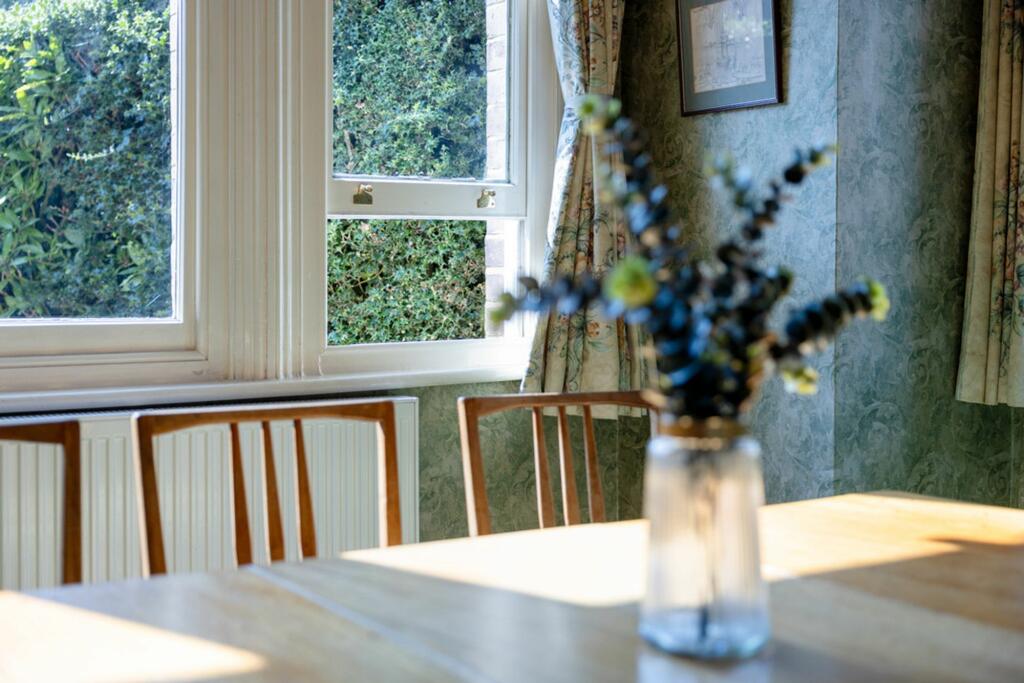 Additional property image - Southbank Road, Kenilworth, CV8