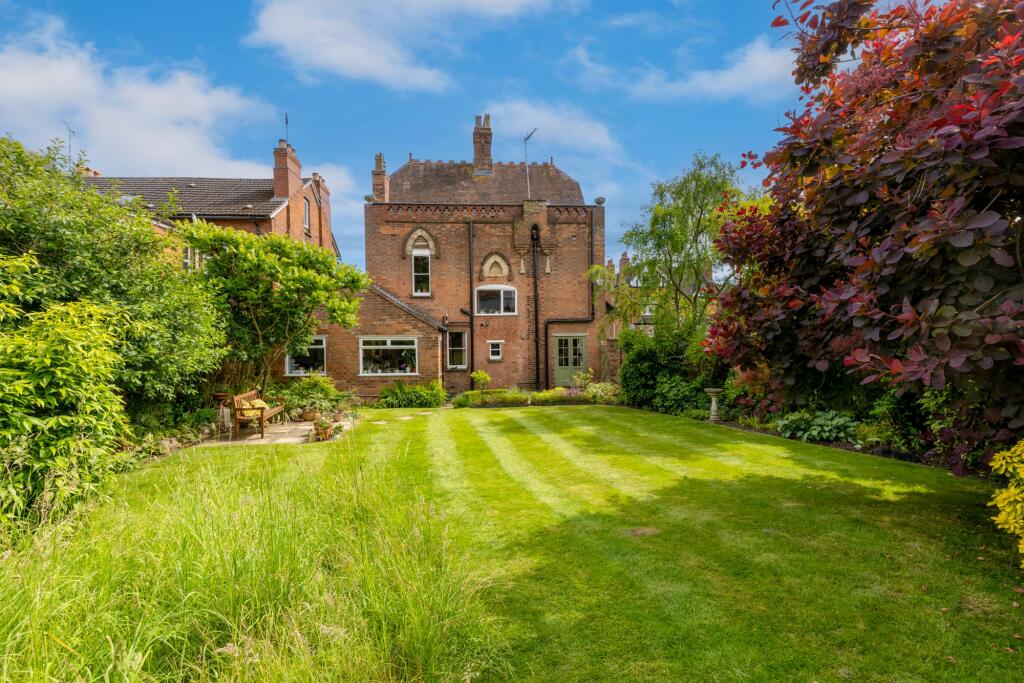 Additional property image - Southbank Road, Kenilworth, CV8