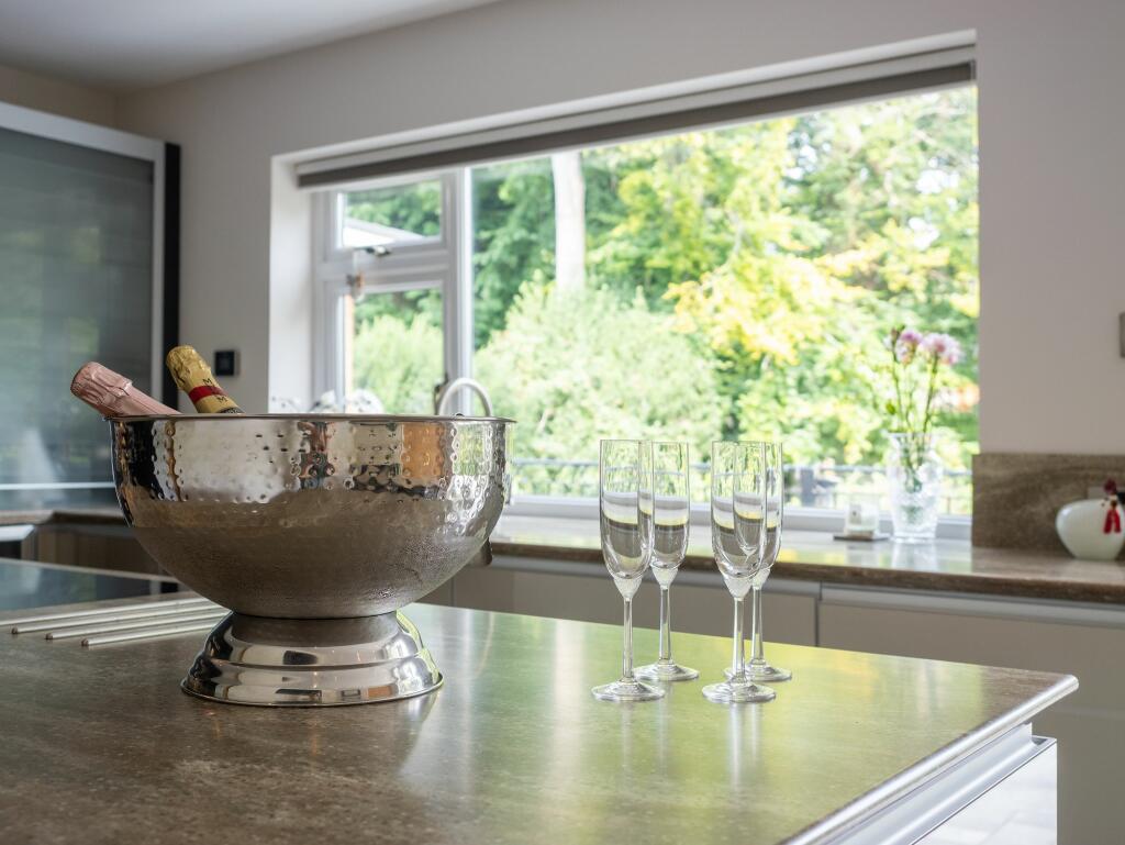 Additional property image - Tainters Hill, Kenilworth, CV8