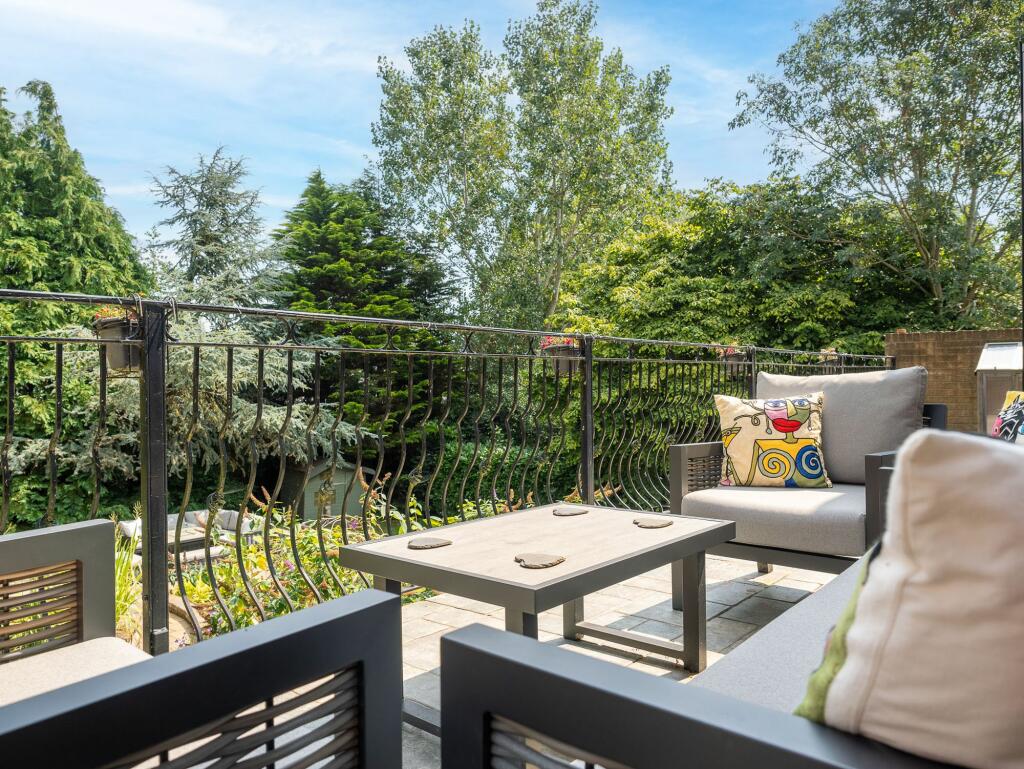 Additional property image - Tainters Hill, Kenilworth, CV8