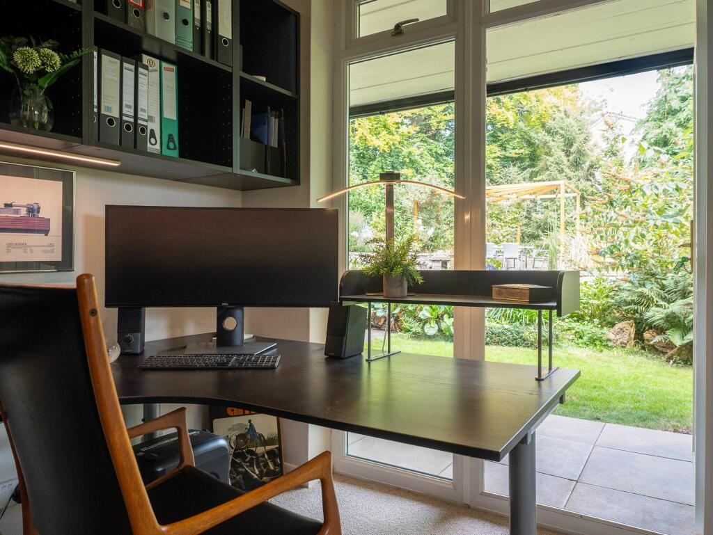 Additional property image - Tainters Hill, Kenilworth, CV8