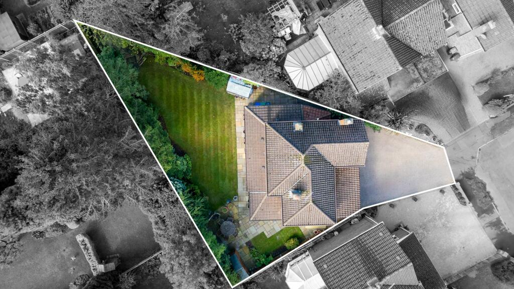 Additional property image - Arbour Close, Kenilworth, CV8