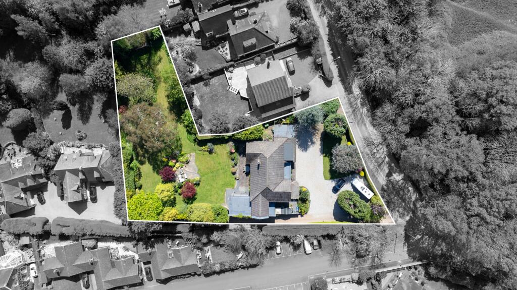 Main image of property: Knowle Hill, Kenilworth, CV8