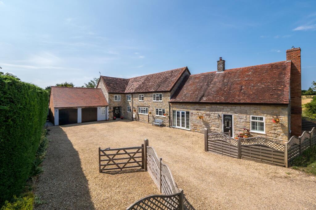 Main image of property: Honeybourne Road, Bidford-On-Avon, B50