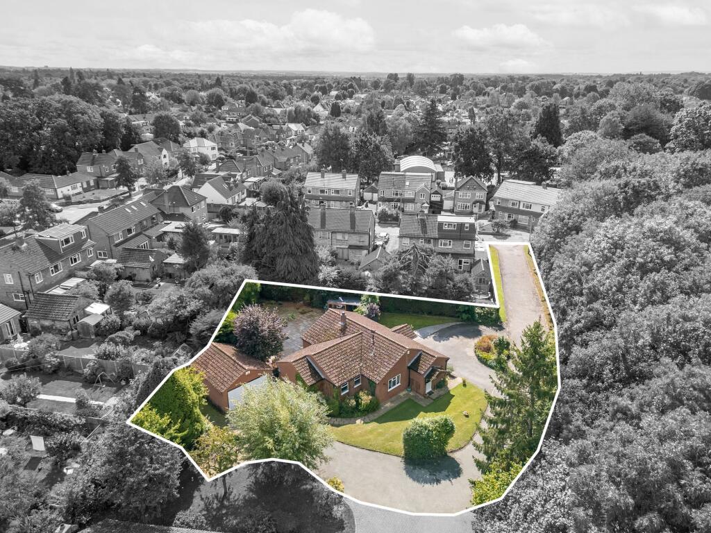 Main image of property: Brooke Road, Kenilworth, CV8