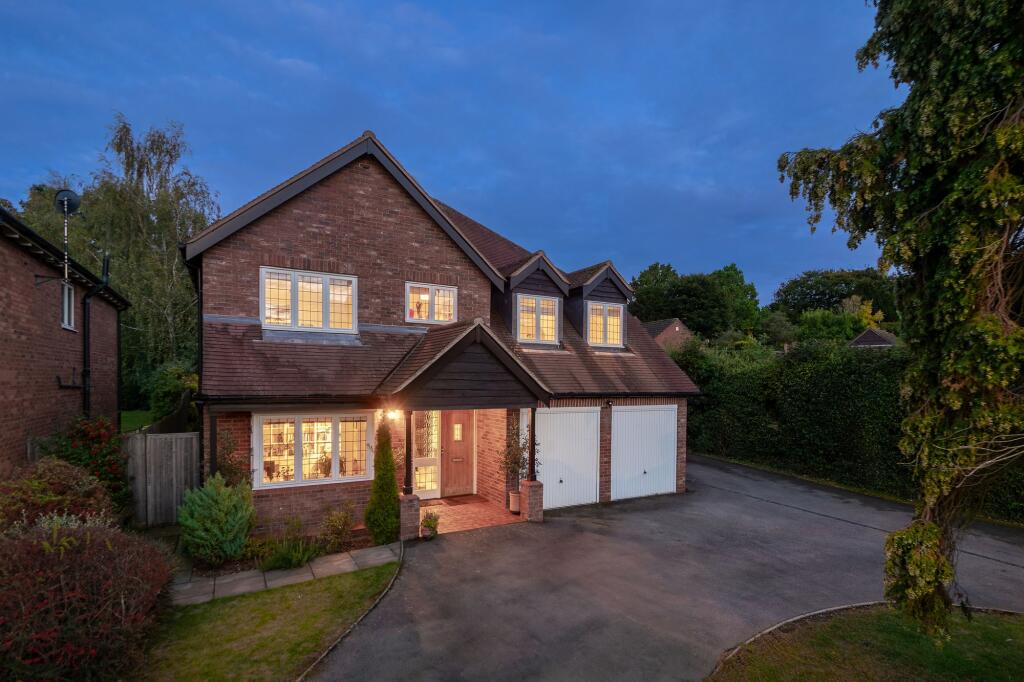 Main image of property: Malthouse Lane, Kenilworth, CV8