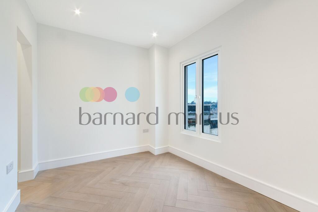 Main image of property: High Street, CROYDON