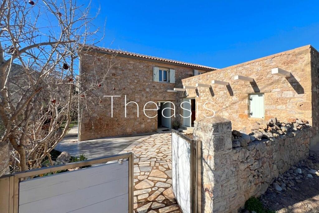 Main image of property: Pylos, Messinia, Peloponnese