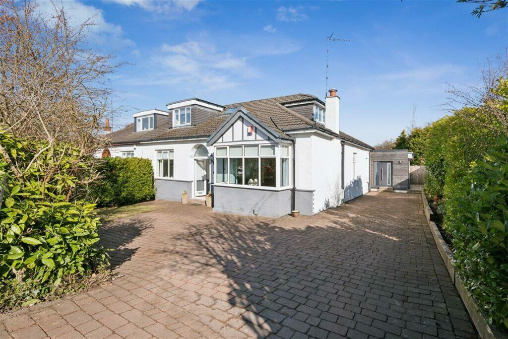 4 bedroom semi detached bungalow for sale in 63 Eastwoodmains Road