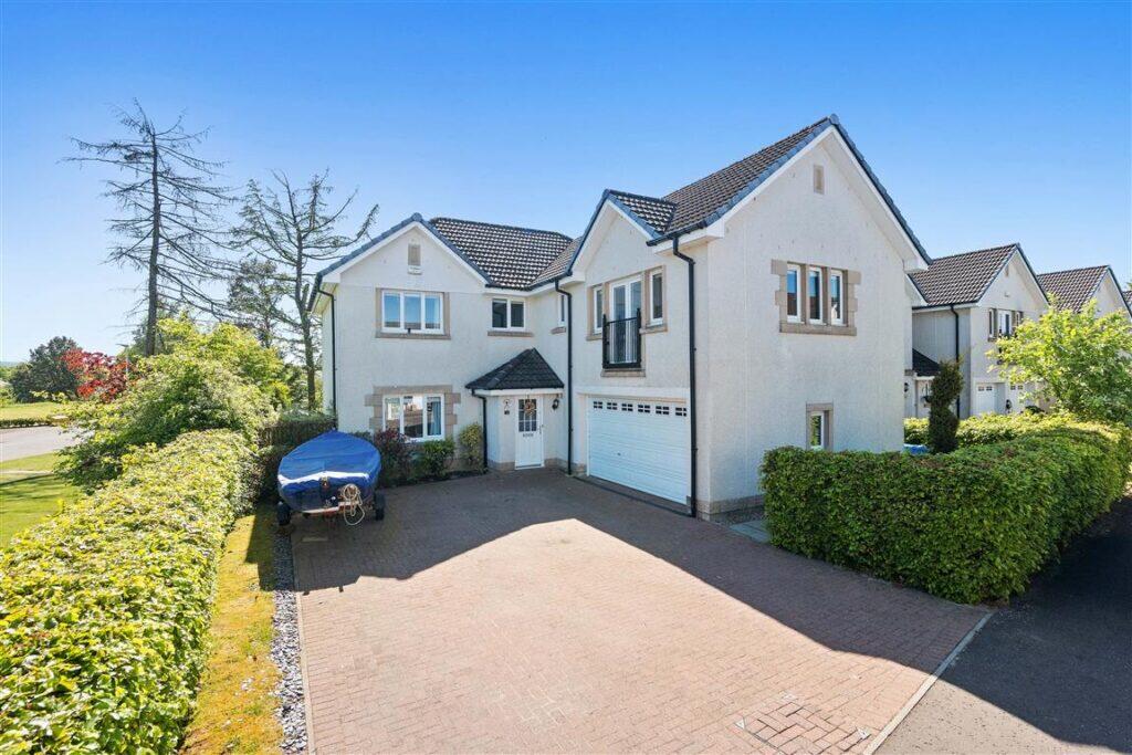 Main image of property: 31 Ocein Drive, Jackton